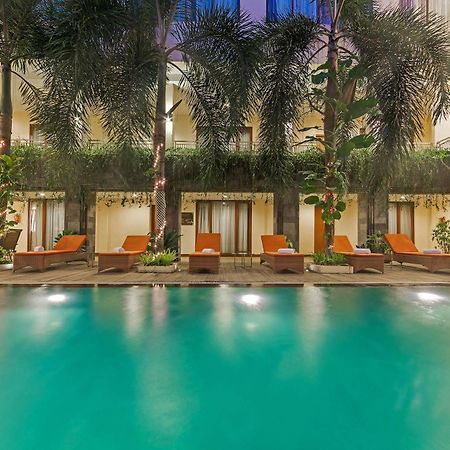 Zen Rooms Kuta Tuban Suites Luaran gambar